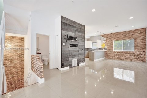 Touwnhouse à louer à Fort Lauderdale, Floride: 3 chambres, 223.99 m2 № 2169435 - photo 28