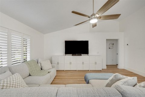 Villa ou maison à vendre à West Melbourne, Floride: 4 chambres, 162.95 m2 № 2329801 - photo 17