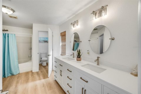 Villa ou maison à vendre à West Melbourne, Floride: 4 chambres, 162.95 m2 № 2329801 - photo 27