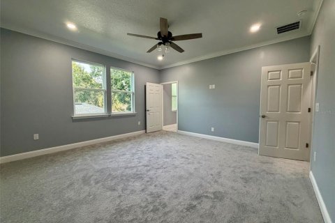 Casa en alquiler en Eustis, Florida, 5 dormitorios, 348.48 m2 № 2102380 - foto 5