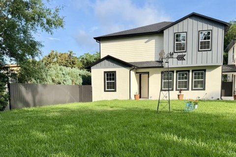 Casa en alquiler en Eustis, Florida, 5 dormitorios, 348.48 m2 № 2102380 - foto 16