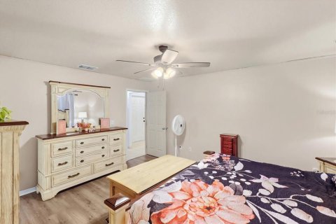 House in Ocala, Florida 3 bedrooms, 135.73 sq.m. № 2388111 - photo 22