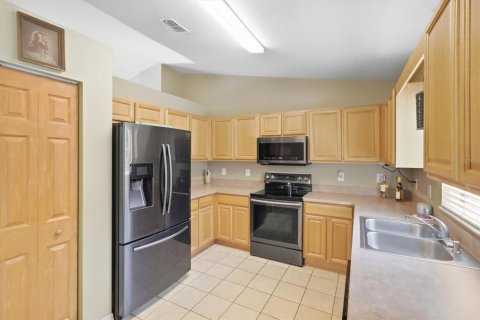 House in Ocala, Florida 3 bedrooms, 135.73 sq.m. № 2388111 - photo 14