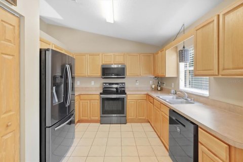 House in Ocala, Florida 3 bedrooms, 135.73 sq.m. № 2388111 - photo 13