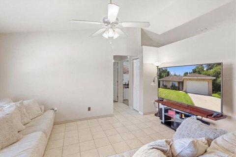 House in Ocala, Florida 3 bedrooms, 135.73 sq.m. № 2388111 - photo 18