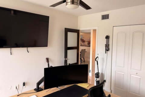 Condo in Aventura, Florida, 2 bedrooms № 2087258 - photo 10