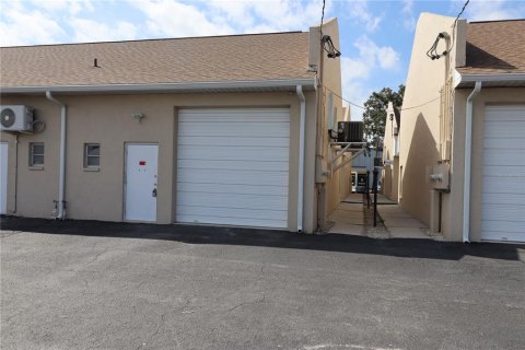 Immobilier commercial à Port Charlotte, Floride 91.97 m2 № 2109182