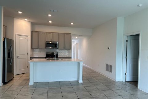 House in Kissimmee, Florida 3 bedrooms, 144.93 sq.m. № 1796841 - photo 4