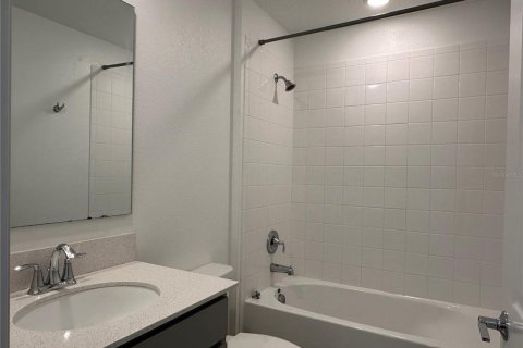 House in Kissimmee, Florida 3 bedrooms, 144.93 sq.m. № 1796841 - photo 23