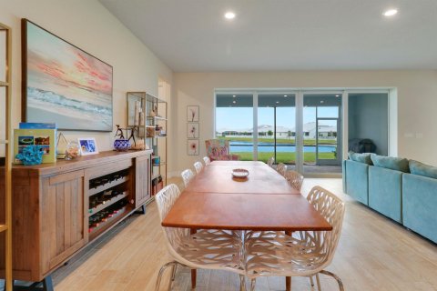 House in Port St. Lucie, Florida 5 bedrooms, 302.12 sq.m. № 2146666 - photo 5