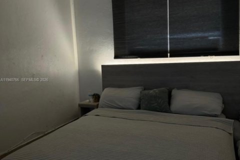 Condo in Hialeah, Florida, 2 bedrooms  № 1997992 - photo 5