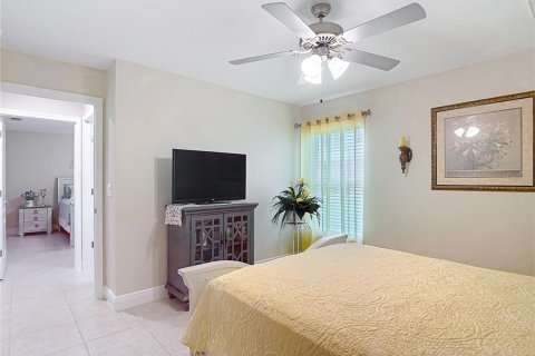 House in Weeki Wachee, Florida 3 bedrooms, 162.95 sq.m. № 1787907 - photo 27