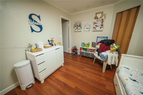 Casa en venta en Hialeah, Florida, 4 dormitorios, 193.79 m2 № 2004422 - foto 23