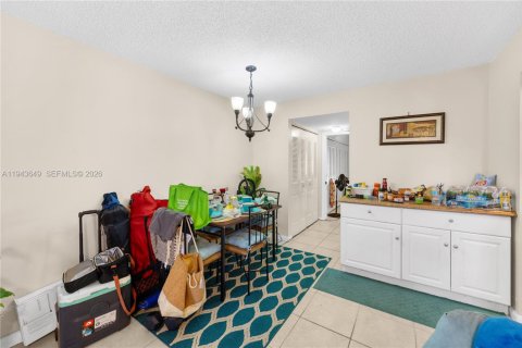 Condo in Deerfield Beach, Florida, 1 bedroom  № 2000248 - photo 10