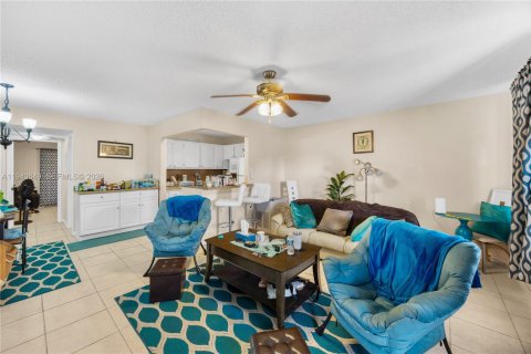 Condo in Deerfield Beach, Florida, 1 bedroom  № 2000248