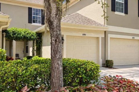 Townhouse in Tampa, Florida 2 bedrooms, 118.17 sq.m. № 2353392