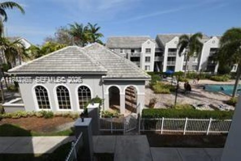 Copropriété à louer à Pembroke Pines, Floride: 1 chambre, 68.93 m2 № 2048027 - photo 12