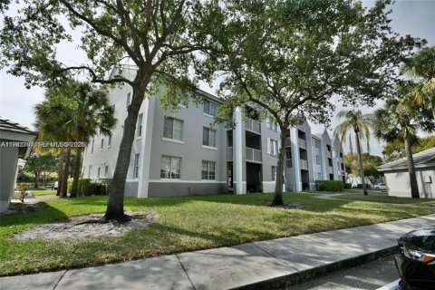 Copropriété à louer à Pembroke Pines, Floride: 1 chambre, 68.93 m2 № 2048027 - photo 7