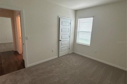 House in Haines City, Florida 3 bedrooms, 157.93 sq.m. № 2111946 - photo 7