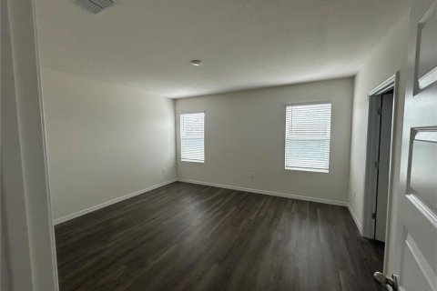 House in Haines City, Florida 3 bedrooms, 157.93 sq.m. № 2111946 - photo 3