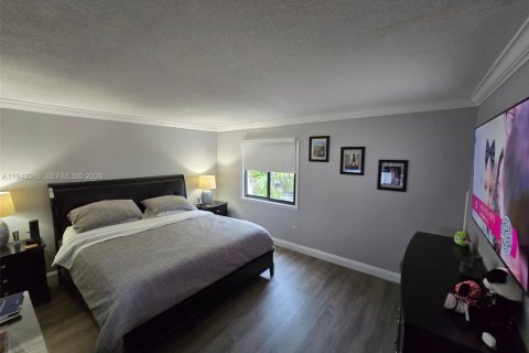 Adosado en alquiler en Miami, Florida, 3 dormitorios, 157.93 m2 № 2054230 - foto 7