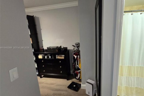 Adosado en alquiler en Miami, Florida, 3 dormitorios, 157.93 m2 № 2054230 - foto 12