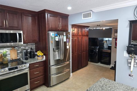 Adosado en alquiler en Miami, Florida, 3 dormitorios, 157.93 m2 № 2054230 - foto 6