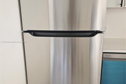 Condo in Aventura, Florida, 1 bedroom  № 1973016 - photo 7