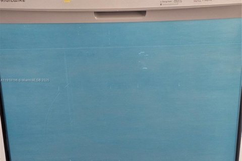 Condo in Aventura, Florida, 1 bedroom  № 1973016 - photo 6