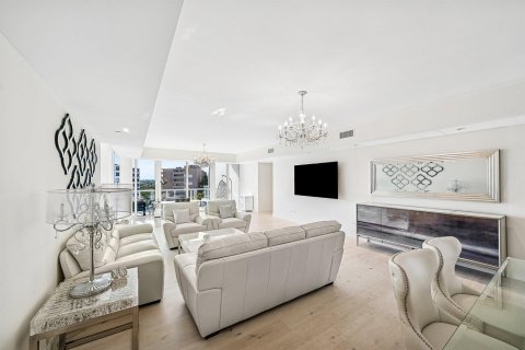 Condo in South Palm Beach, Florida, 3 bedrooms  № 2158417 - photo 19