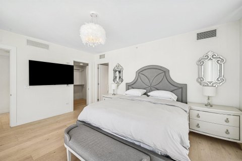 Condo in South Palm Beach, Florida, 3 bedrooms  № 2158417 - photo 30