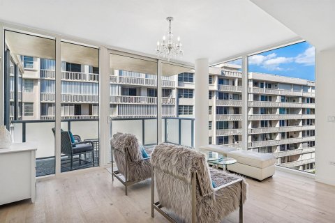 Condo in South Palm Beach, Florida, 3 bedrooms  № 2158417 - photo 21