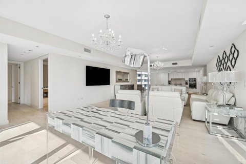 Condo in South Palm Beach, Florida, 3 bedrooms  № 2158417 - photo 20