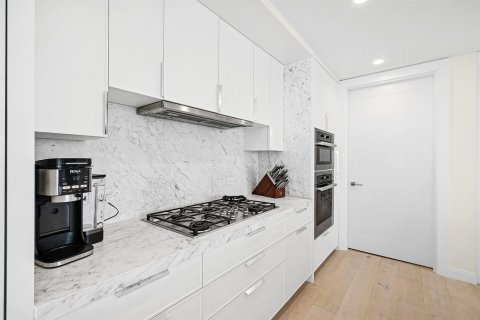 Condo in South Palm Beach, Florida, 3 bedrooms  № 2158417 - photo 11