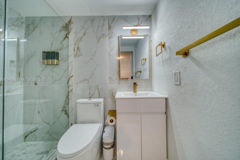 Casa en alquiler en Miami, Florida, 1 dormitorio, 41.81 m2 № 1998148 - foto 12