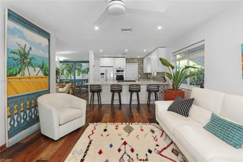 Villa ou maison à vendre à Hollywood, Floride: 2 chambres, 134.52 m2 № 2015997 - photo 8