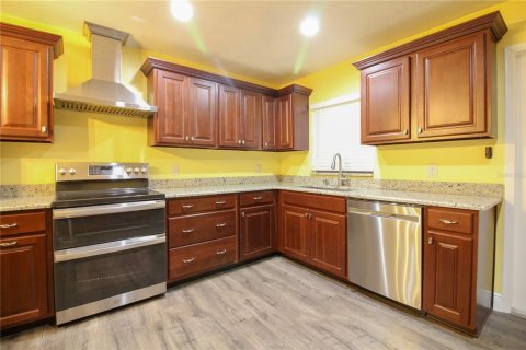 House in Lake Placid, Florida 4 bedrooms, 267.84 sq.m. № 1918755 - photo 13