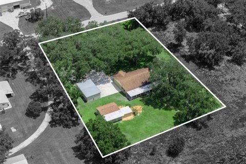House in Lake Placid, Florida 4 bedrooms, 267.84 sq.m. № 1918755 - photo 2