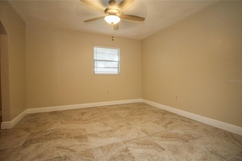 House in Lake Placid, Florida 4 bedrooms, 267.84 sq.m. № 1918755 - photo 9