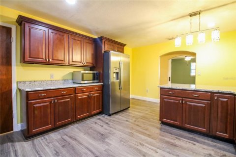 House in Lake Placid, Florida 4 bedrooms, 267.84 sq.m. № 1918755 - photo 11