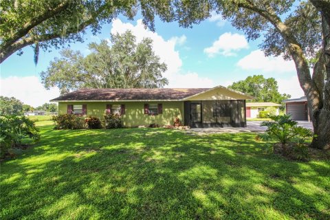 House in Lake Placid, Florida 4 bedrooms, 267.84 sq.m. № 1918755 - photo 3