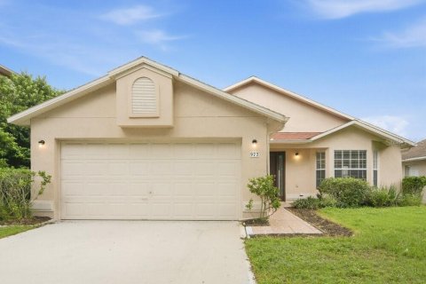 Villa ou maison à Apopka, Floride 3 chambres, 125.79 m2 № 2415439