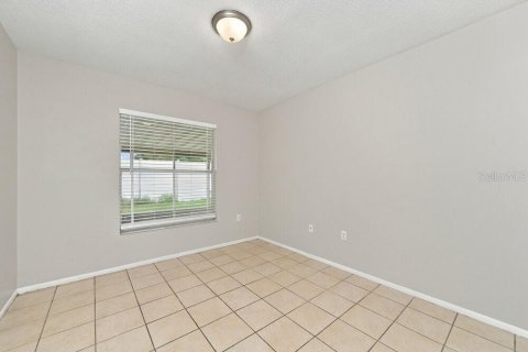 Villa ou maison à louer à Apopka, Floride: 3 chambres, 125.79 m2 № 2415439 - photo 14