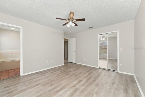 Villa ou maison à louer à Apopka, Floride: 3 chambres, 125.79 m2 № 2415439 - photo 11