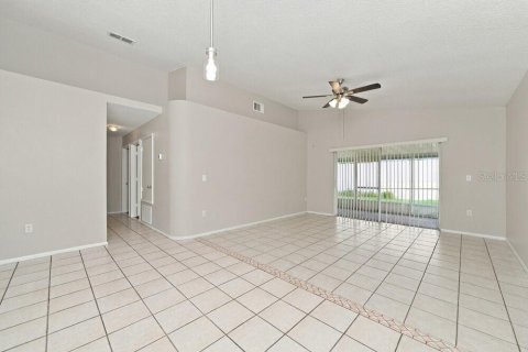 Villa ou maison à louer à Apopka, Floride: 3 chambres, 125.79 m2 № 2415439 - photo 6