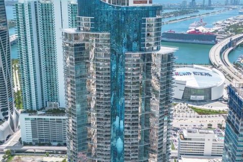 Condominio en Miami, Florida, 4 habitaciones № 2176686
