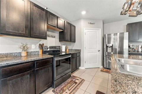 Casa en venta en Seffner, Florida, 5 dormitorios, 248.42 m2 № 2384029 - foto 5