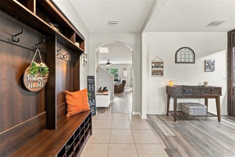 Casa en venta en Seffner, Florida, 5 dormitorios, 248.42 m2 № 2384029 - foto 4