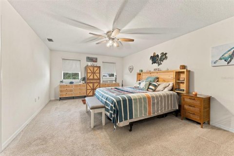 Casa en venta en Seffner, Florida, 5 dormitorios, 248.42 m2 № 2384029 - foto 11