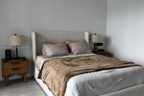 Condominio en venta en Miami, Florida, 1 dormitorio, 68.56 m2 № 2050984 - foto 10